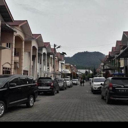 Villa Gunung Mas Berastagi ブラスタギ エクステリア 写真